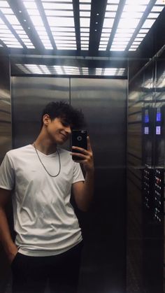 <em><strong>Javier M</strong></em>